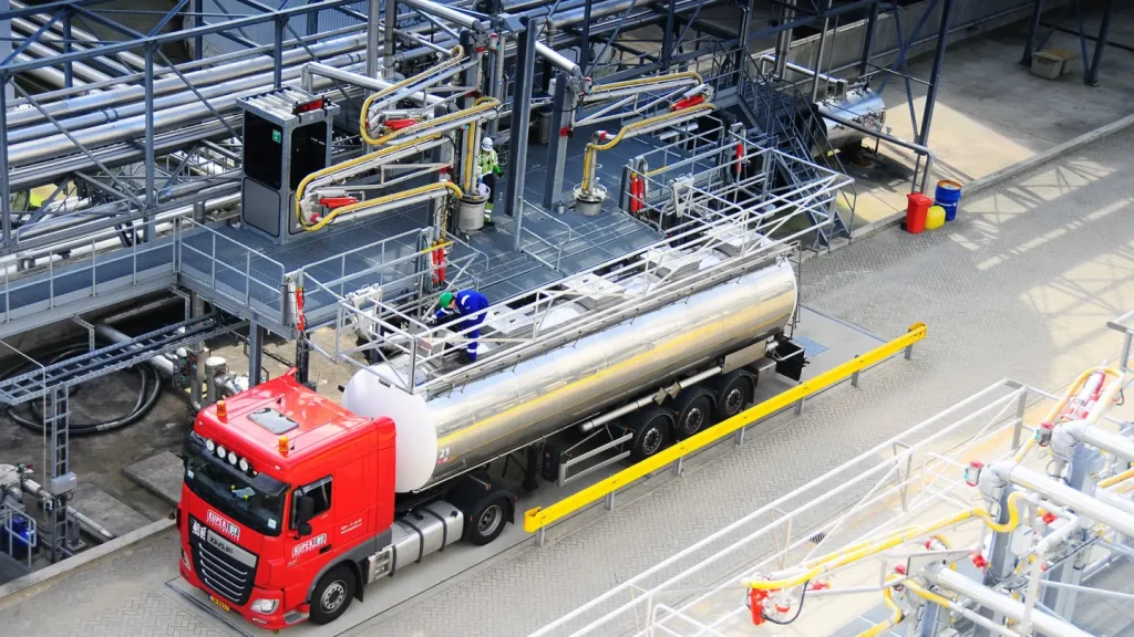 The role of artificial intelligence in transport optimization